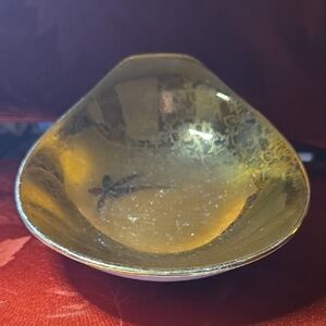 Eastern China 22K Bowl With Floral Pattern